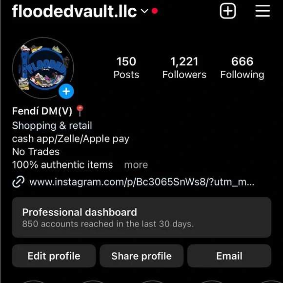 Dr. Martens ADRIAN LEATHER PLATFORM TASSEL LOAFERS brand new no box - Picture 7 of 7